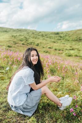 女大学生的沙龙室